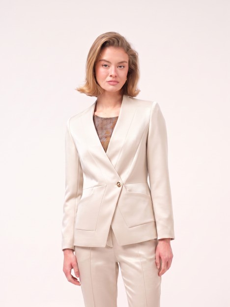 Blazer with pockets