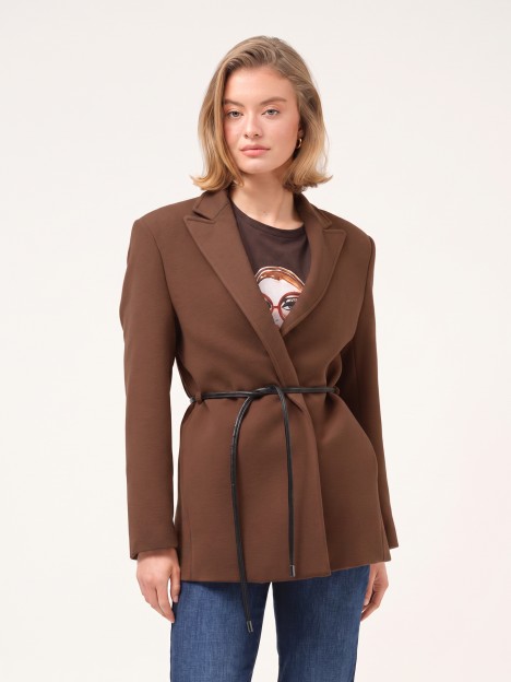 Blazer de fazenda com cinto Blazer de fazenda com cinto