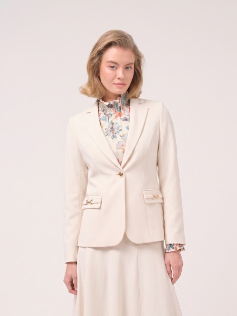 Blazer com aplicações nos bolsos Blazer com aplicações nos bolsos